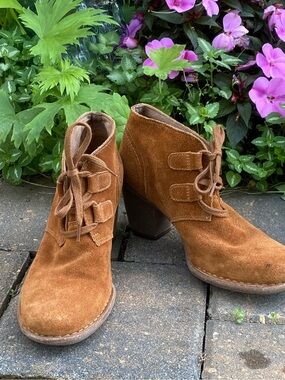 Clarks Artisan Suede Lace-Up Booties – Size 8, Summer Sale